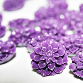 Flor Dalia en color violeta